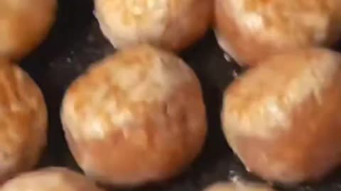 Creamy chicken meat balls with mash potato
