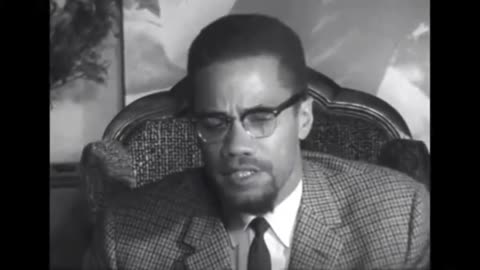 Malcolm X : Africanism and Organizing Afro-Americans