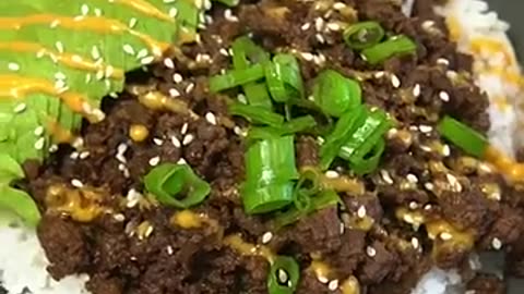 Viral: Easy & Healthy Ground Beef Rice Bowls
