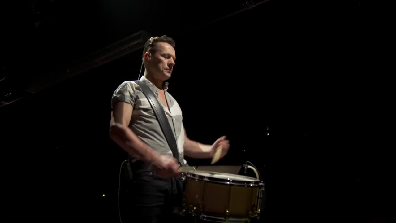 Sunday Bloody Sunday - U2 (live)