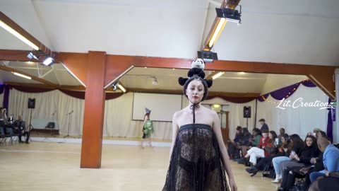 London Fashion week 2020 Backstage & Full Show ｜｜ is that Naked Models Fashion show？