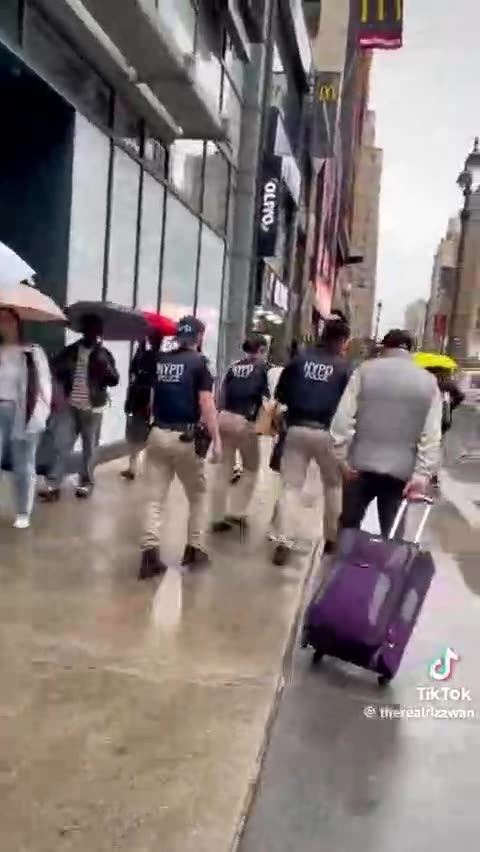 NYC: Recent ICE raids arrested 20-39 individuals, mostly for violent crimes, with NYPD assistance.