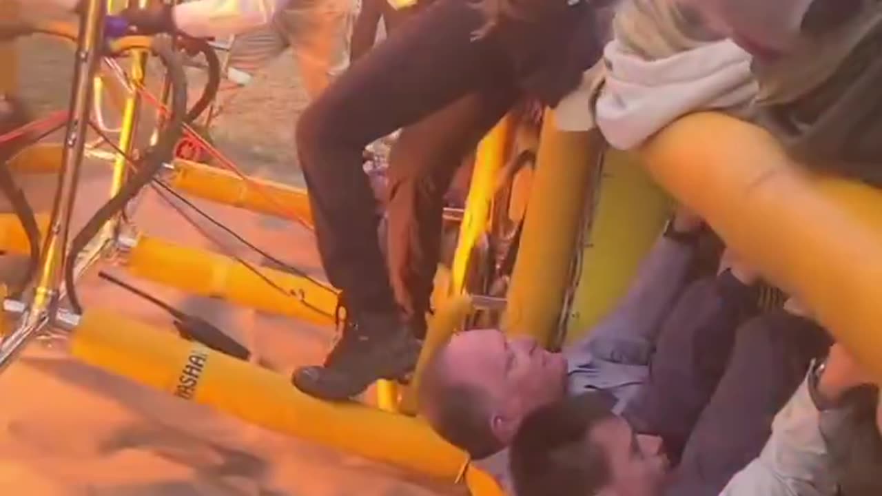 The part you never see before takeoff.