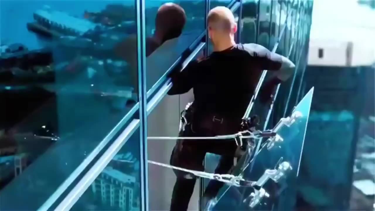 Professional Killer Escapes From World's Most Dangerous Prison. #prisonbreak #prisonescape #statham.