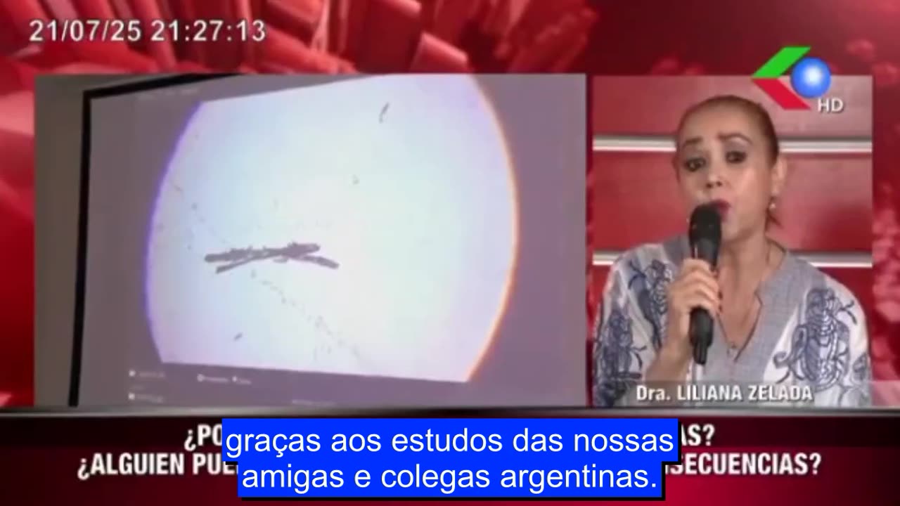 Na televisão da Bolívia, mostra-se o que as vacinas contêm.