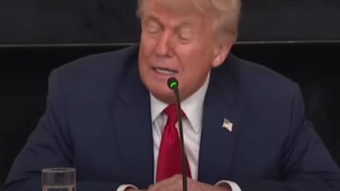 Trump: Rusia perdió 51 millones de personas, no puedes olvidar eso