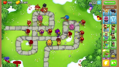 Bloons TD 6 Ape Field Medium Round 44 (1)