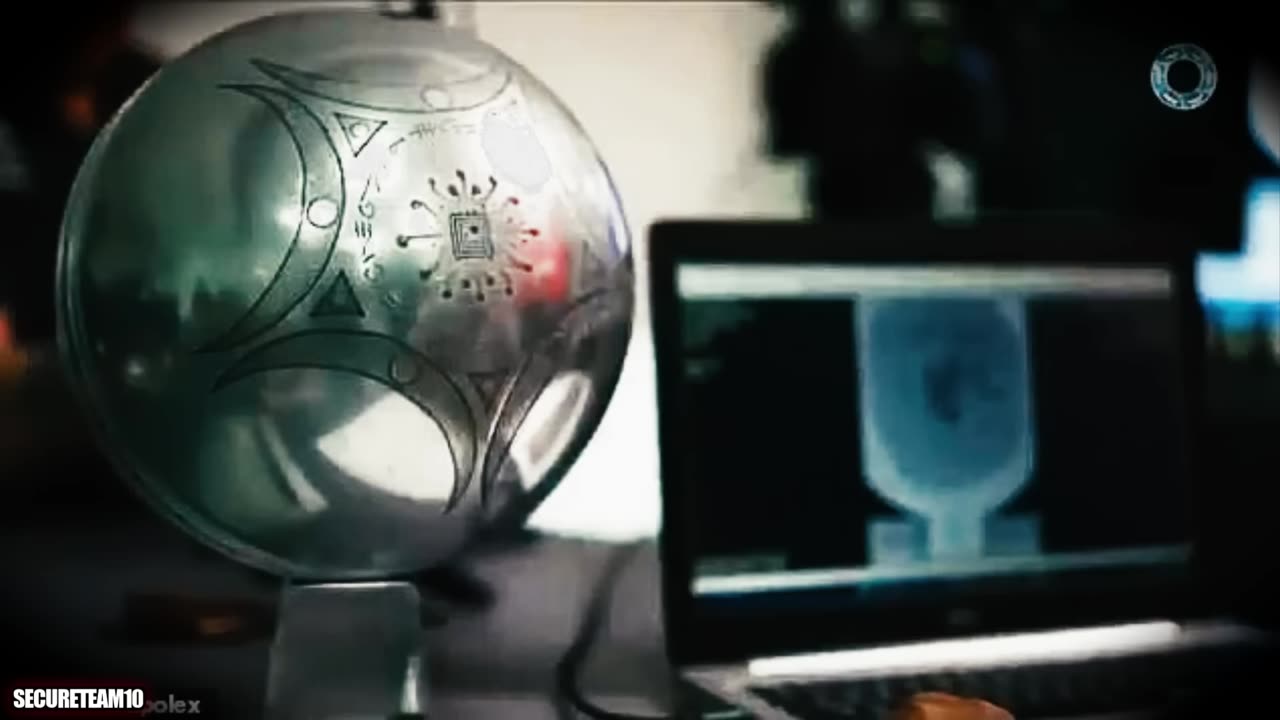 GIANT "Flashing Object" Detected in Deep Space | Columbia 'Sphere' UFO Recovered and X-rayed