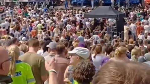 In Netherlands, 80,000 Christians show us that Europe was, is, and will be Christian.