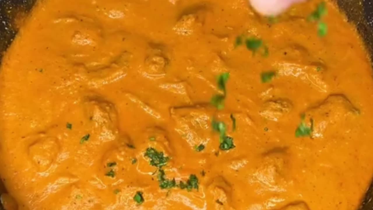 High Protein Butter Chicken! Only 300 calories per