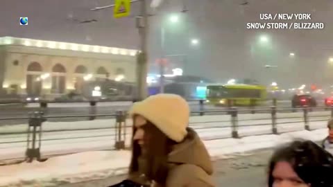 Les chutes de neige apocalyptiques aux États-Unis ont provoqué un chaos dans les transports