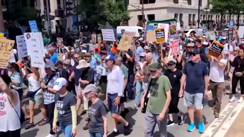 Activists protest Trump’s Texas redistricting push