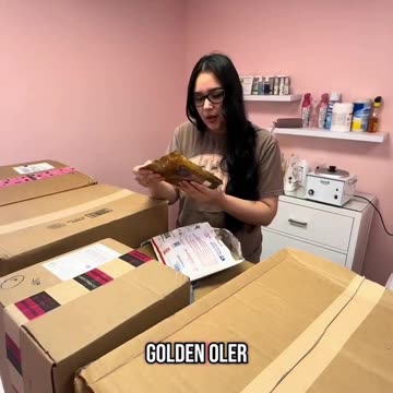 Unboxing Sexy Smooth Golden Allure Hard Wax | @fuzzybabesbeauty1