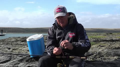 Rigging a Bloodworm For Targeting Grunter