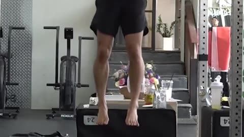 Oh Yohan from South Korea broke the pull up record for most pull ups