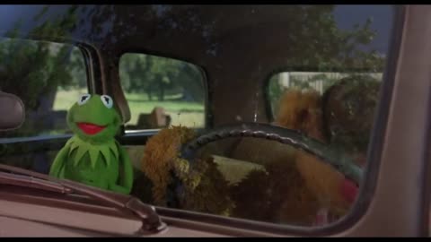 How Muppets Break Free from their Puppeteers