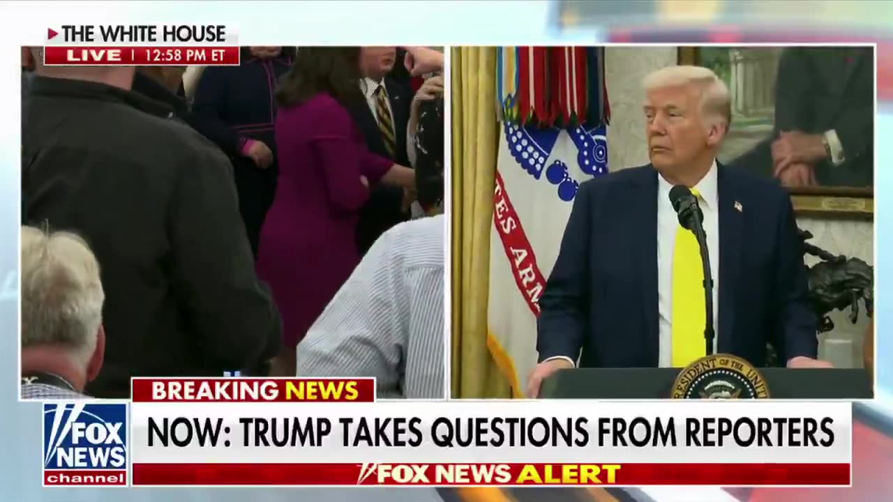 Something just abruptly happened in the Oval Office causing the WH staff to quickly remove the media out of the room