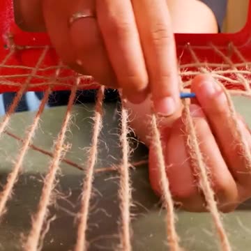 Give your kitty a new hangout spot - no fancy furniture needed 🐈🎉