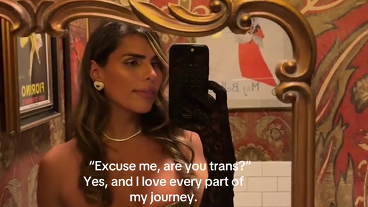 A tgirl is beautiful in all the moment