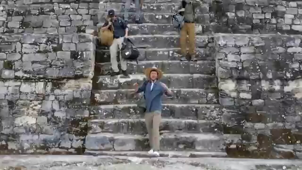 Mrbest ek prachin mandir