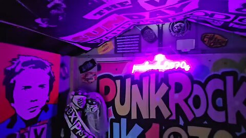 Intro to @punkrockuk1970s