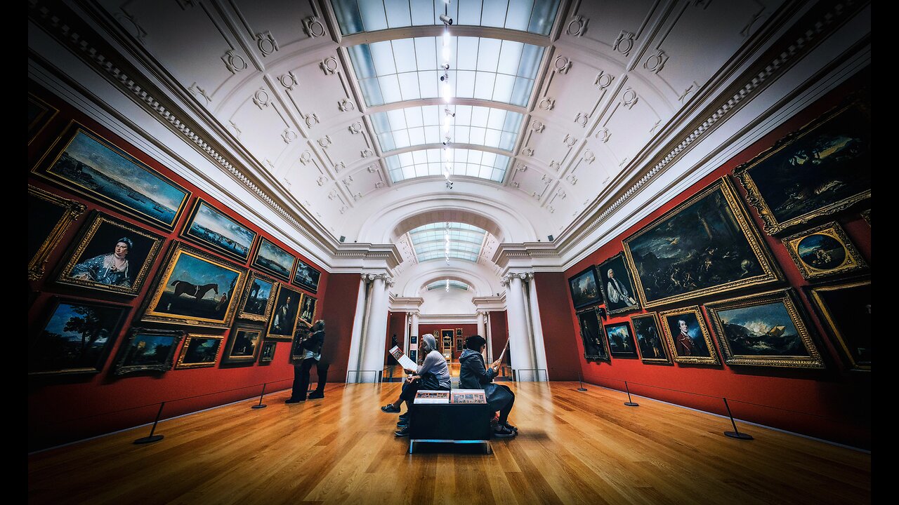 #83: Art Galleries & Horror Books