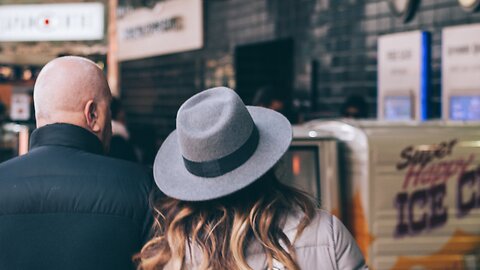 Gen Z and millennials prioritize financial openness in dating