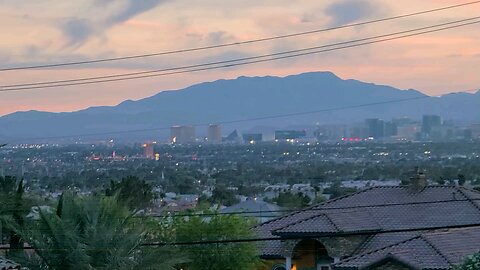 Did you see tonight's Las Vegas sunset? Check this out! 04.24.2025 #follow #lasvegas #travel #gaming