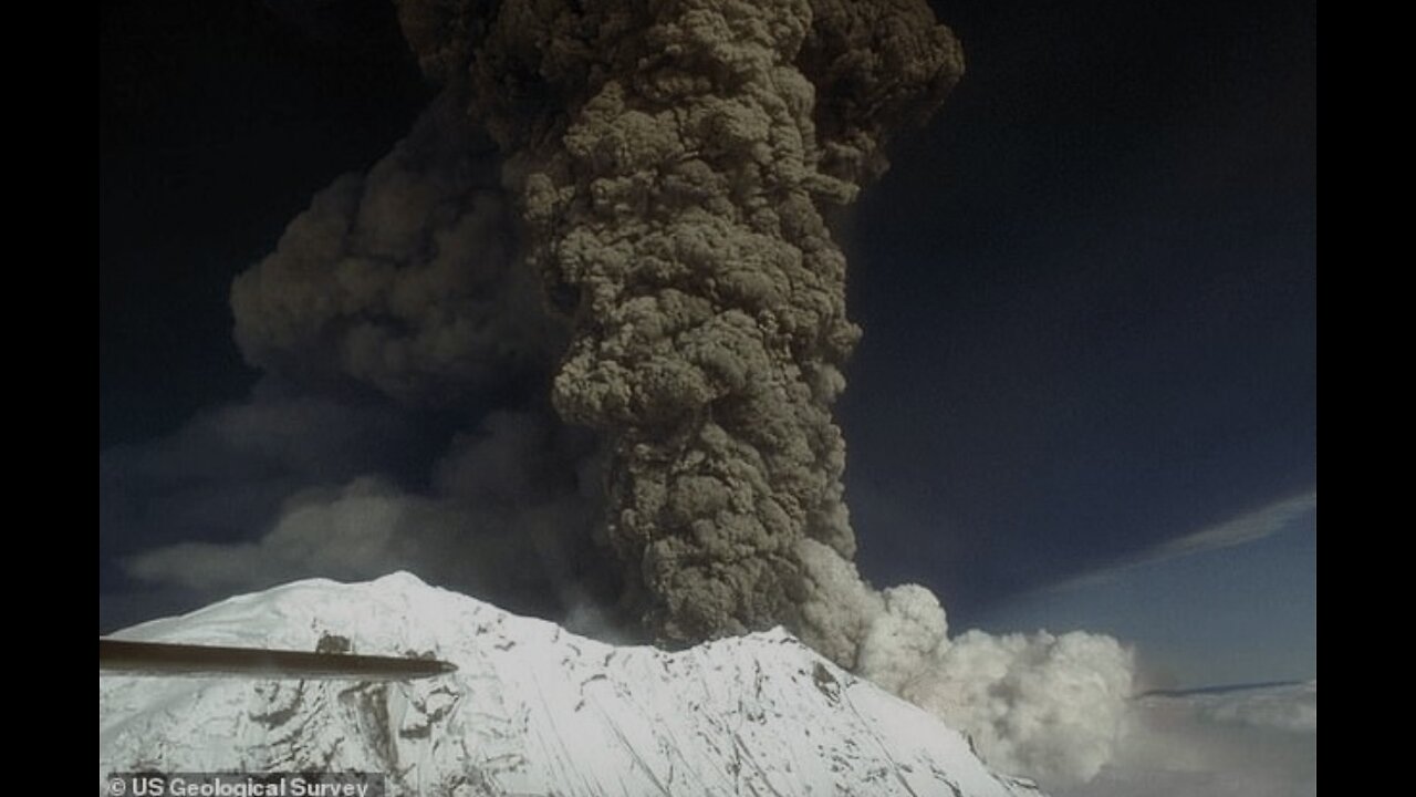 Volcano warning sparks chaos for 300,000 US to prepare for ‘explosive’ eruption