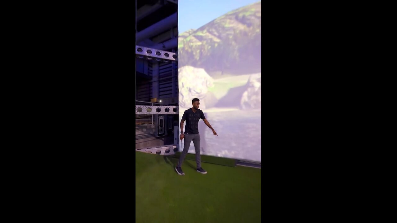 Behind the scenes of the largest and most advanced golf simulator #tech