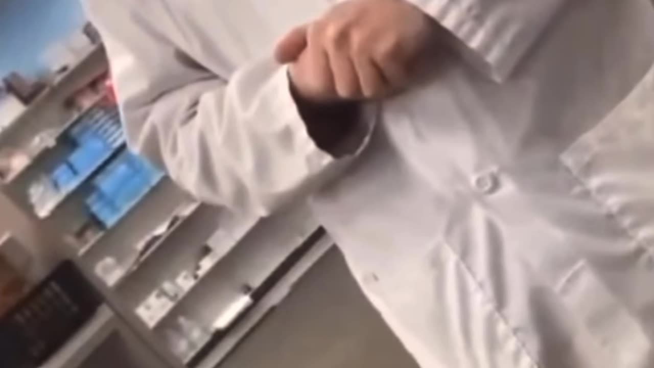 Look at what happens when a woman asks for information on the Jabby 💉 💉 ⚠️🤯☠️ Look at this pharmacist wimp, i’m just doing my job “MF”. Josef Mengele is smiling and turning in his grave.