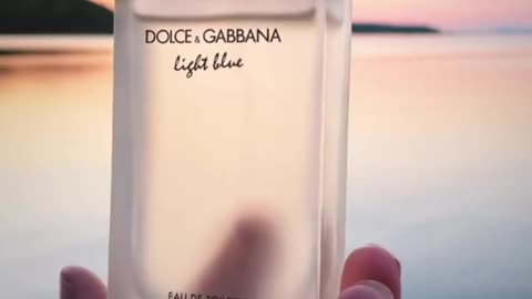 Megan Fox’s Top 5 Luxury Perfumes 💅🔥