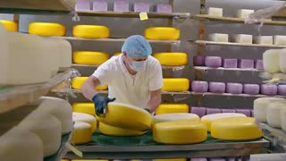 Comer queso antes de dormir no necesariamente provoca pesadillas, pero…