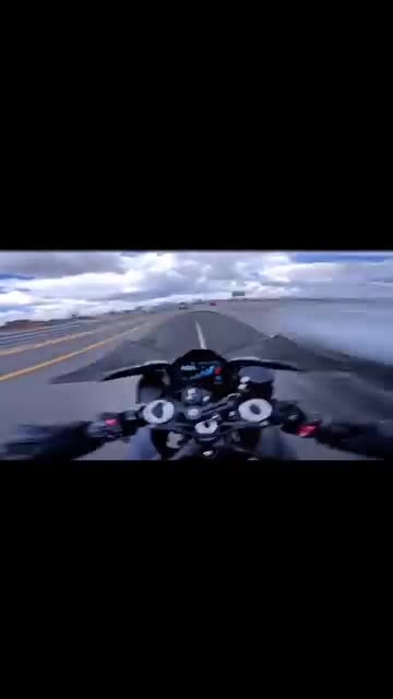 Mastering the Highway! 🏍️⚡🔥