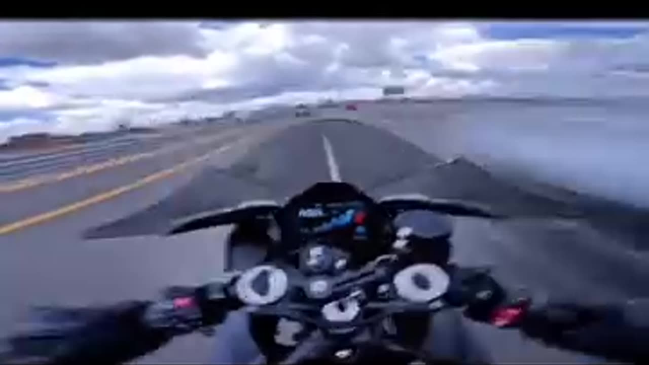 Mastering the Highway! 🏍️⚡🔥