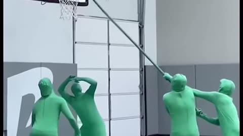 How Dude Perfect FAKED their TRICKSHOT