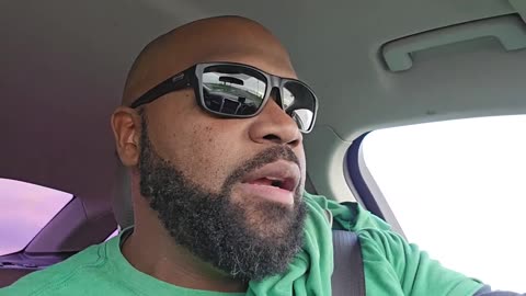 PRESIDENT TRUMP SAYS THAT SOMALIA 'STINKS"! 🤣🤣🤣Jericho Green