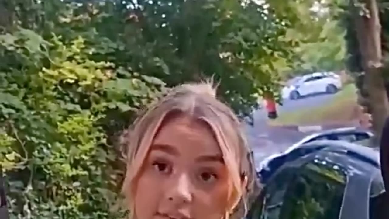 Warning ⚠️ leave the UK while you still can