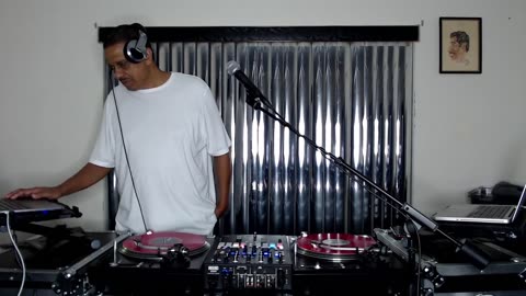 DJ Control Live