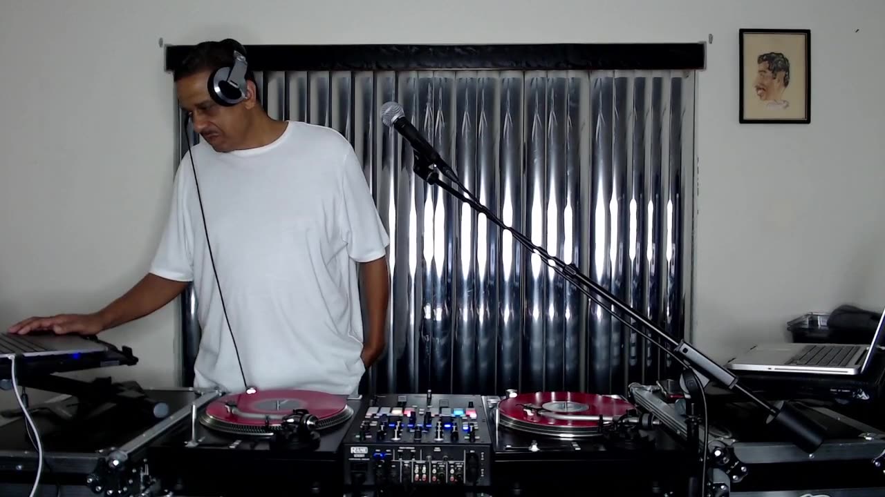DJ Control Live