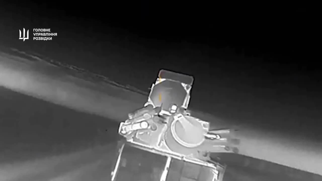 SBU Drones Swarming Russian SAM Complex Including Radar and Launchers