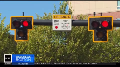 Massachusetts towns install 40 confusing traffic lights Someone is going to get killed 🚥