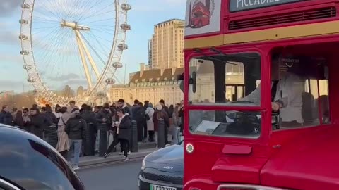 Mundo em Movimento #mundo #paisagens #aovivo #reelsfacebook #viralreels #010 London Landmark