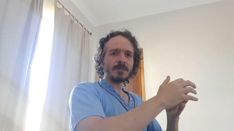 Seriam os problemas filosóficos meros defeitos da linguagem？