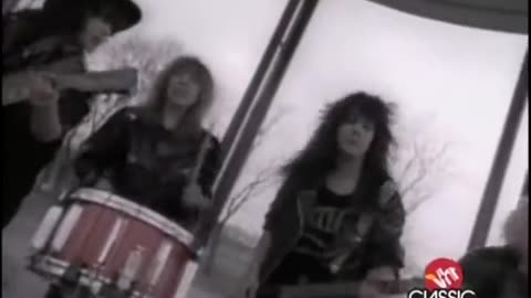 girlschool fox on the run