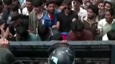 NEPAL'S GOVERNMENT BECOMES FIRST TO BE THROWN BY GenZ PROTEST V39