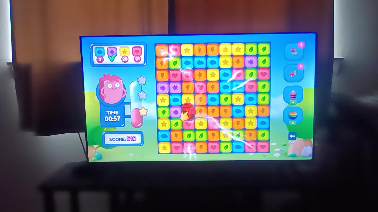 Dylan Buzinski Reacts Jelly Blast Gameplay (RAN OUT OF MOVES) MUST WATCH?
