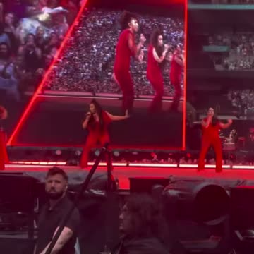 Taylor swift - I knew you were trouble ( the eras tour London night night 4)