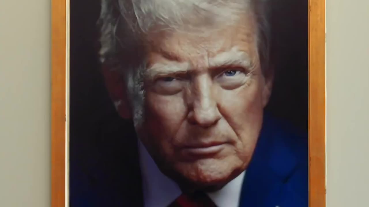 TRENDING: Official Presidential Portrait of Trump Released
