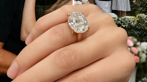"Taylor Swift & Travis Kelce ENGAGED! 💍 The Ring Will Shock You!"